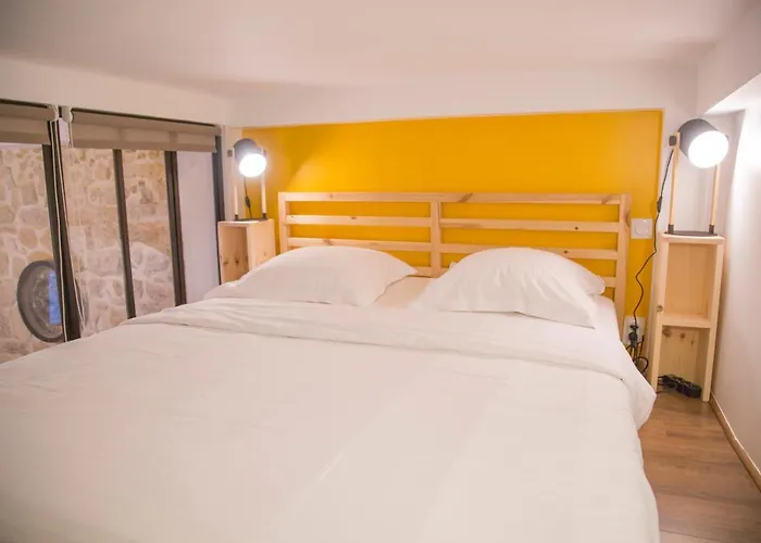 Chloé - Modern Loft Sorbonne Notre-dame Historic *